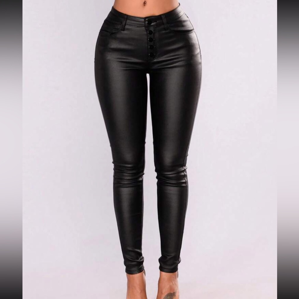 Button Front Faux Leather Pants - L (8/10)